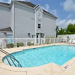 Econo Lodge Inn & Suites Myrtle Beach