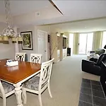 1005 North Tower Condo