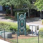 Guest Cottage 59G