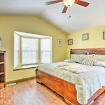 Surfside Beach Home With Resort Perks Walk To Beach