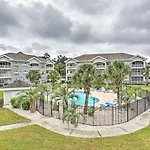 Myrtle Beach Condo With Pool Less Than 2 Mi To The Coast!