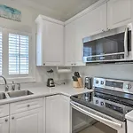 Golfers Paradise Myrtle Beach Condo Near Beach!