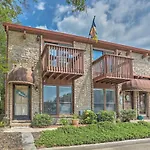 North Myrtle Beach Townhome, 1 Block To Ocean!