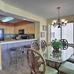 Myrtle Beach Seaside Escape With Beach And Pool Access