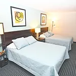 Luxurious Ocean Front 4Th Floor Suite With Jet Tub