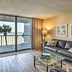 Chic Myrtle Beach Seaside Escape With Pool Access!