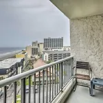 Oceanfront Condo With Balcony, Views And Pool Access!