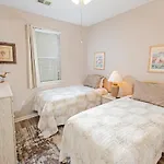 River Oaks Golf Resort