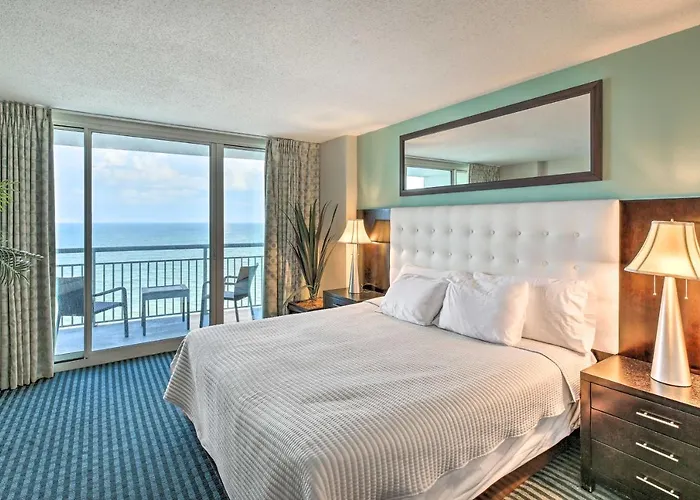 Beachfront Resort With View - Steps To Boardwalk!