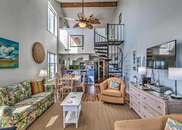 Beach Lovers Haven Oceanfront Condo With Pool!