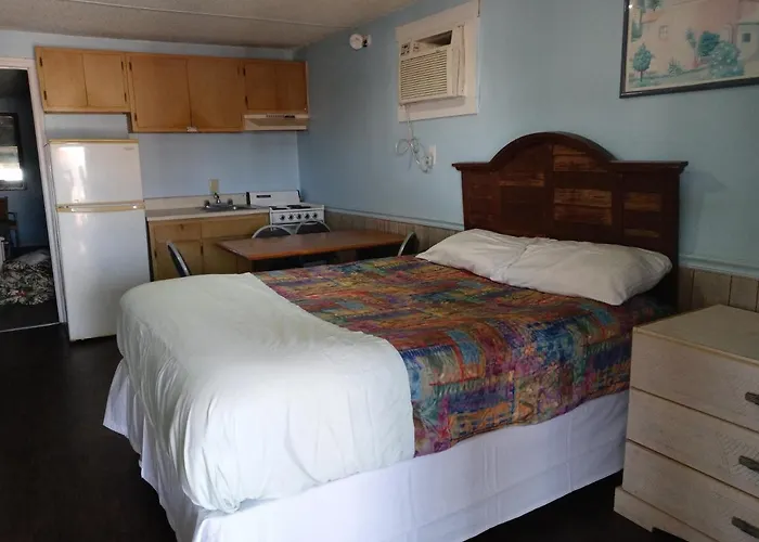 Crepe Myrtle Inn