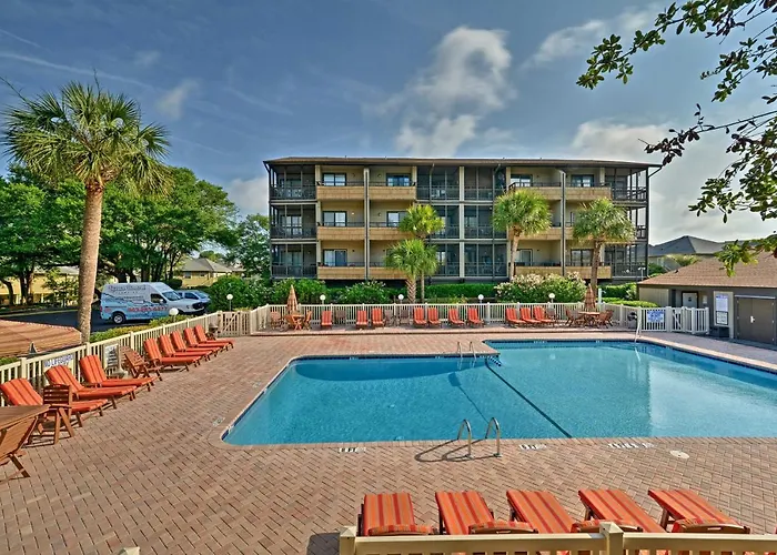 Condo With 2 Balconies - Across From Myrtle Beach!