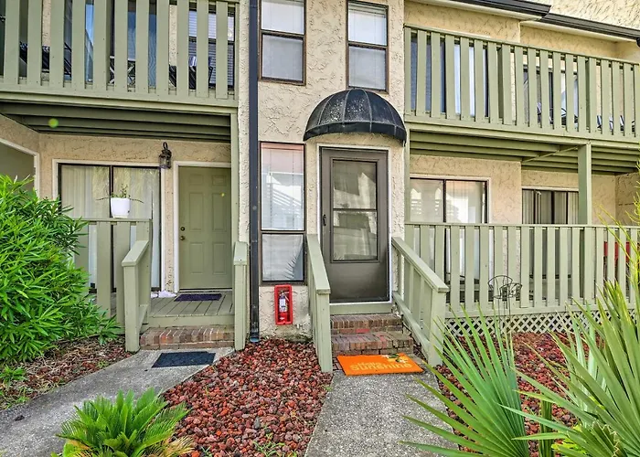 Myrtle Beach Condo Balconies, Walk To Beach!