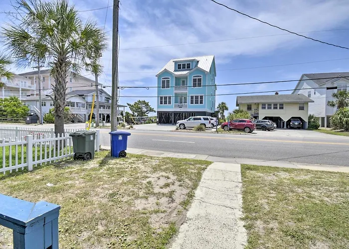 Bright Myrtle Beach Bungalow Steps To The Beach!