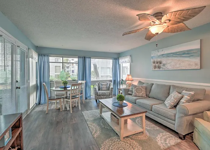 Myrtle Beach Retreat With Sunroom Walk To Beach!