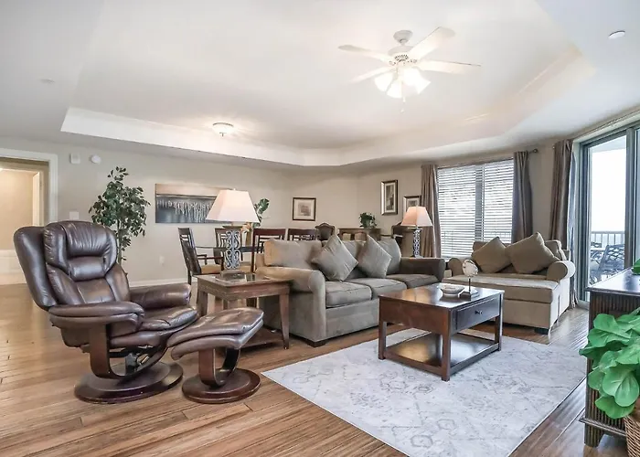Stylish Oceanview 2 Bedroom Unit - 1603 Royale Palms - Kingston Plantation Condo