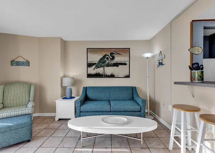 Hosteeva Oceanview Meridian Plaza Condo