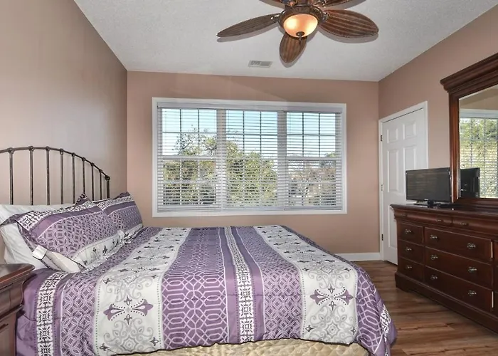 924 Ironwood Condo