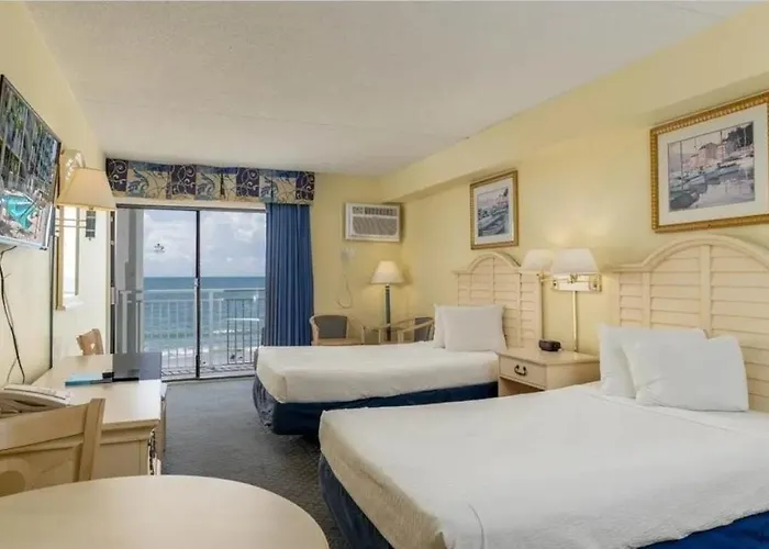 Stunning Oceanfront Condo! Perfect For 4 Guests! Sea Mist 20409