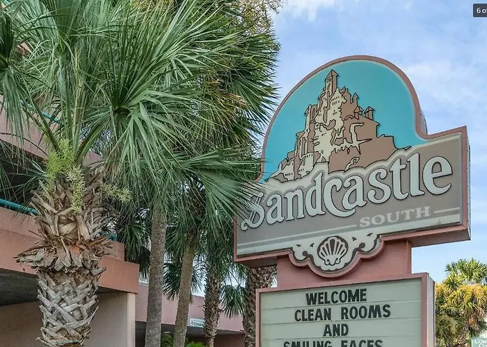 Sandcastle Resort: 3Rd Floor Beach Front Condo W/ Kitchenette