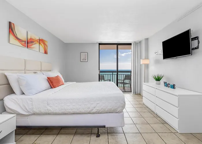 Beachfront Romantic Studio Escape W Perfect View 1212