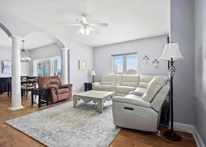 3Bd 2Bth Huge Condo! Golf & Beach Winter Getaway!
