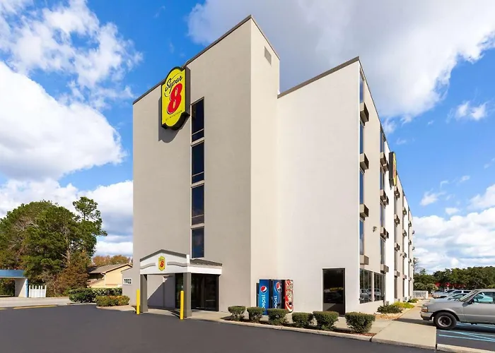 Super 8 By Wyndham Myrtle Beach/Market Common Area