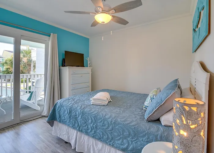 Surfside Beach Escape With Pool - Walk To Ocean!