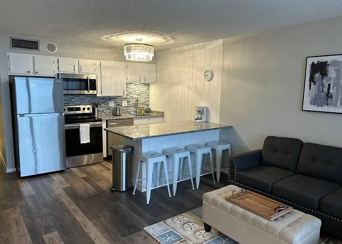 On The Sand Beachfront Condo, Newly Renovated