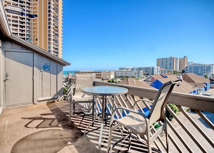 Sandy Toes And Sunny Ray\'S