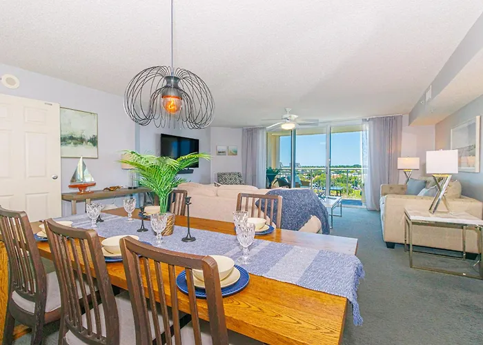 Modern Condo At Yacht Club Villas