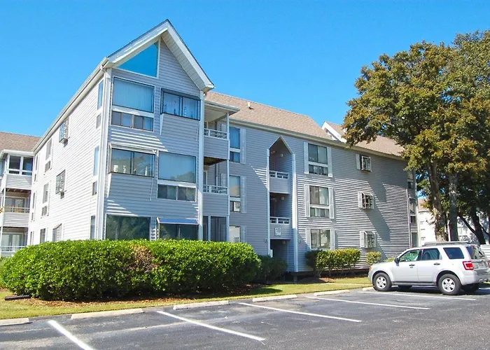 Comfortable Condo 4 Blocks From The Beach