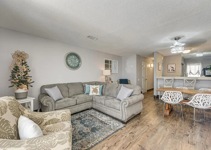 Myrtle Beach Townhome Steps To Ocean Waves!