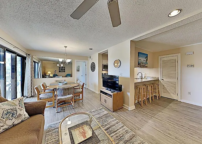 Full Kitchen Outdoor Pool Comfortable Condo