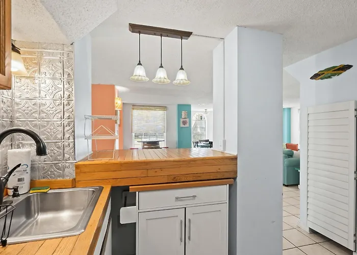 Domingos Beach Bungalow- Margaritaville