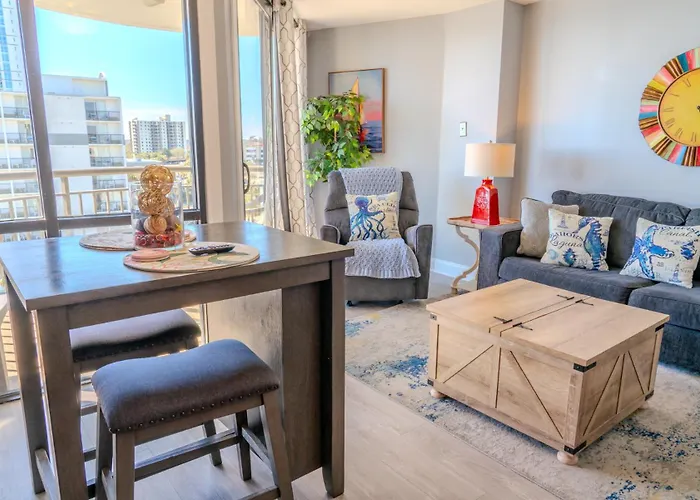 Ocean View Double Suite! Sleeps 4 Meridian Plaza 705