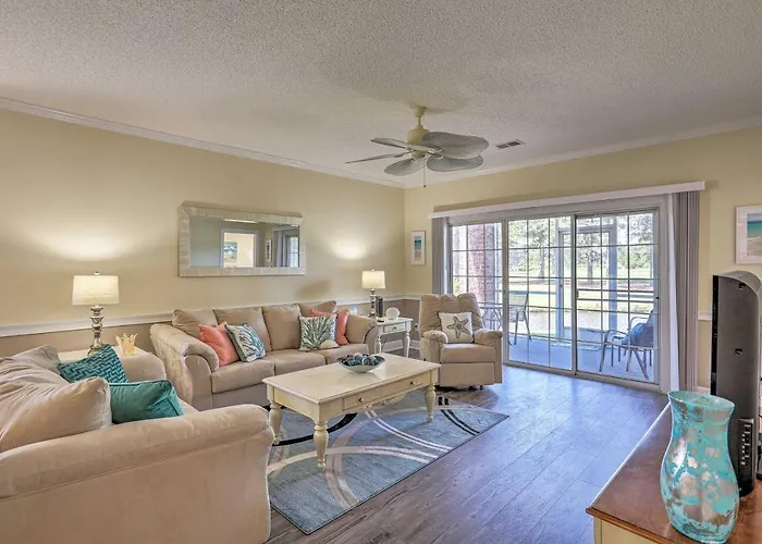 Condo With Patio About 2 Miles To Myrtle Beach Boardwalk!