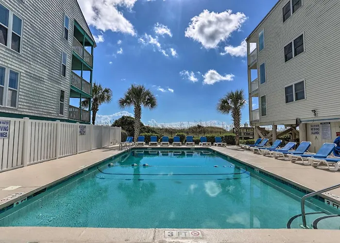 Bright North Myrtle Beach Condo Walk To Beach!