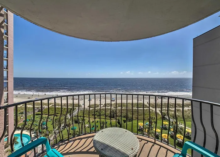 Cozy Myrtle Beach Resort Condo With Community Pool!