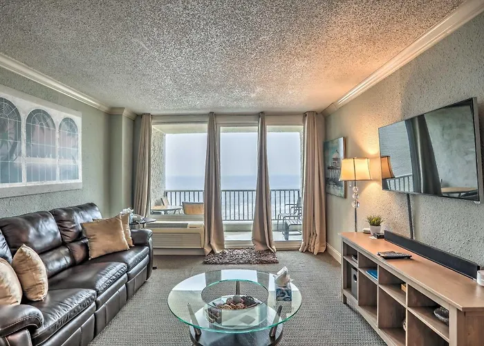 Oceanfront Condo With Balcony, Views And Pool Access!