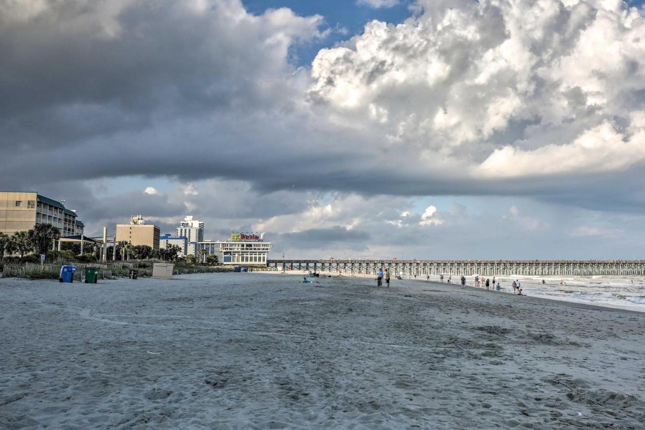 Apartment Beachfront With View - Steps To Boardwalk!