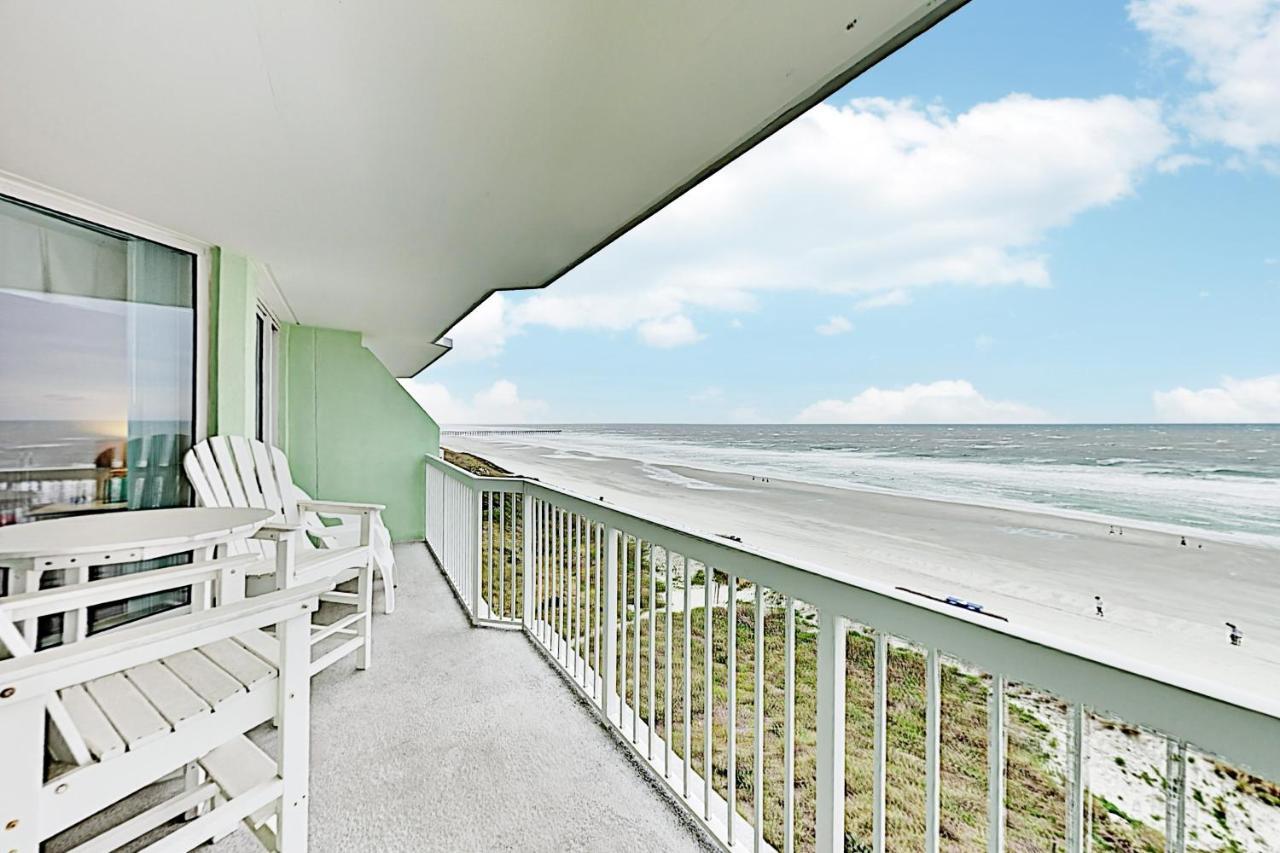 Apartment Stylish Beachfront Getaway With 2 Pools & Lazy River Myrtle Beach