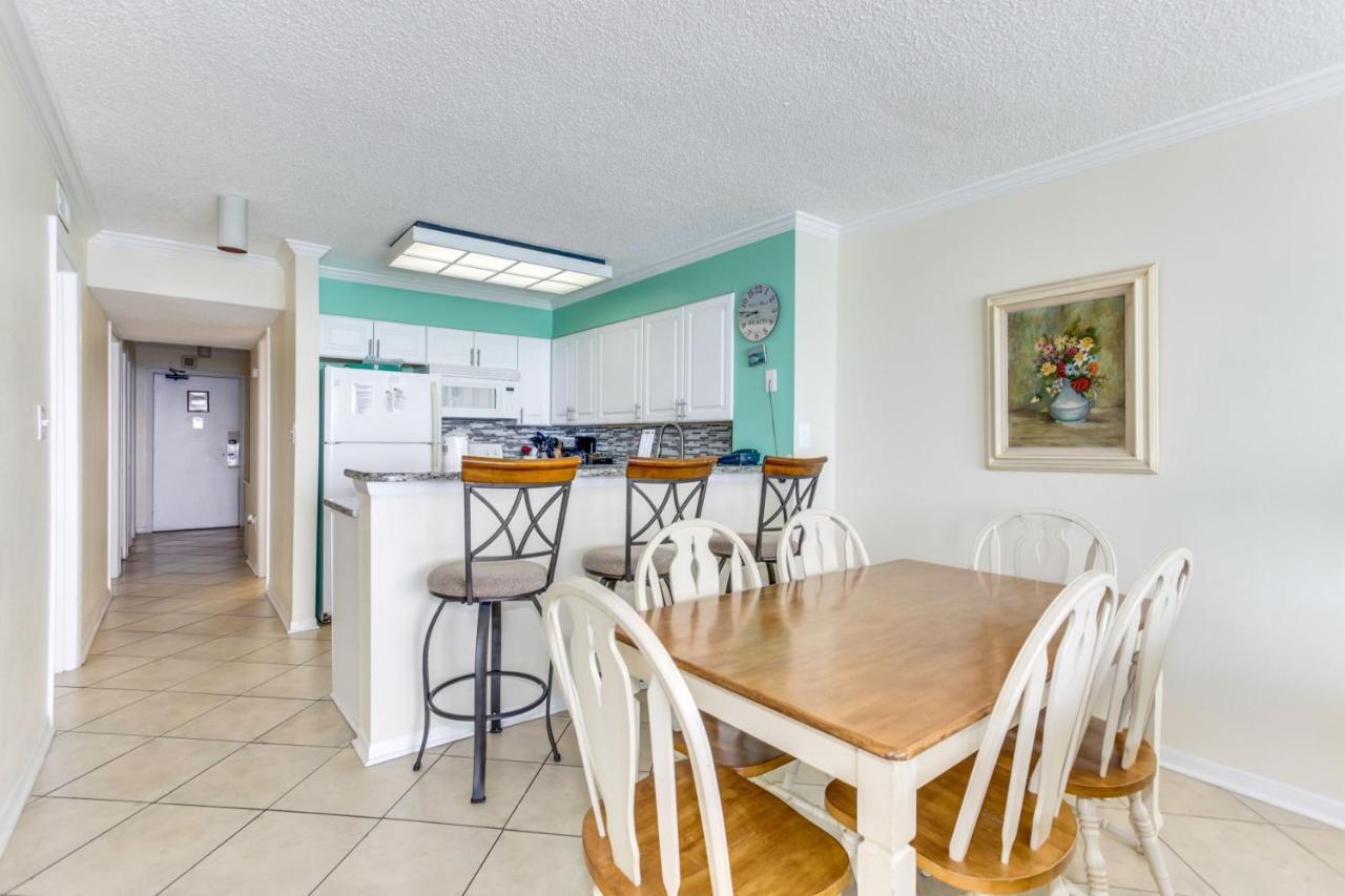 Hosteeva Palms 3br 15th Floor Oceanfront Apartment