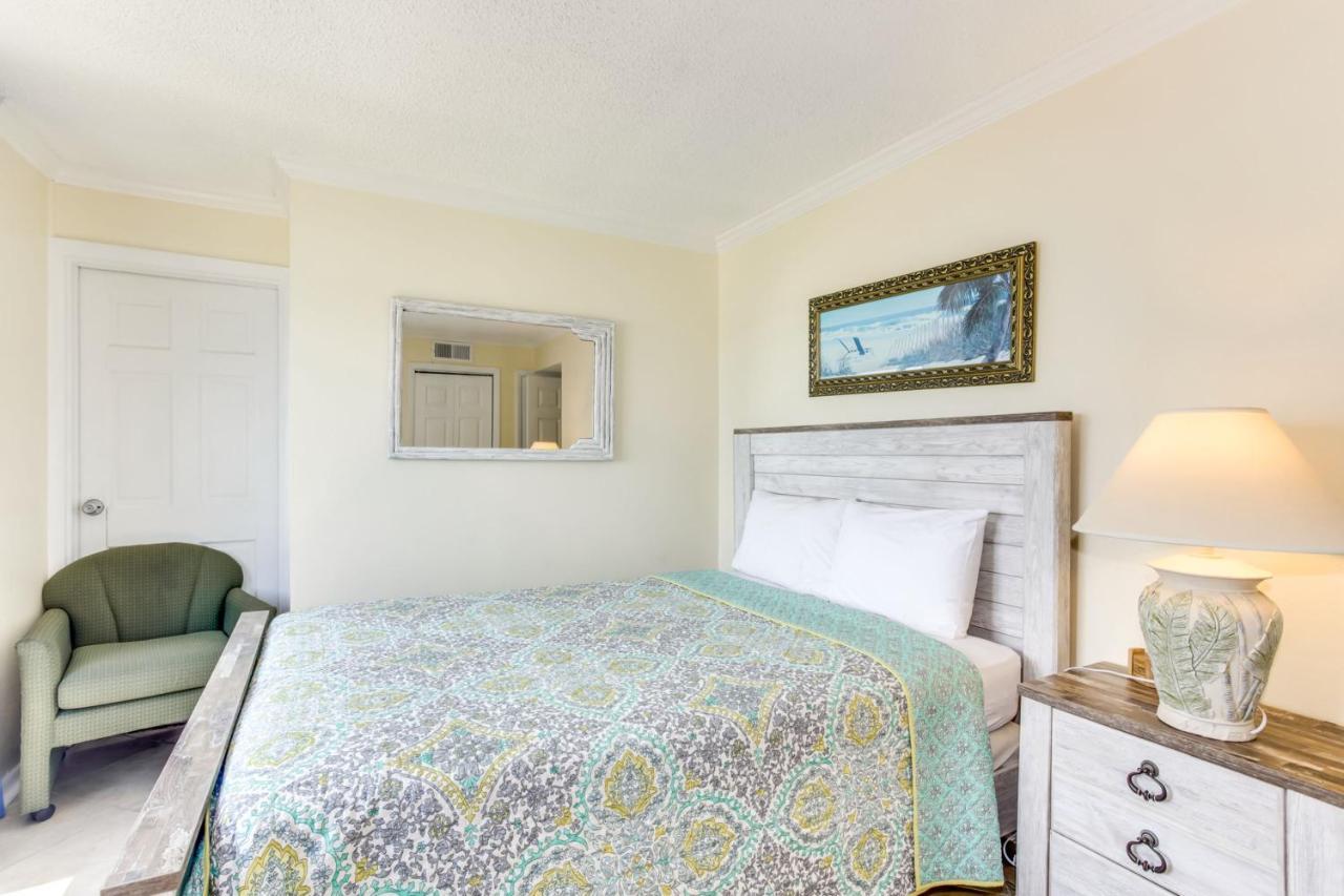 Hosteeva Palms 3br 15th Floor Oceanfront