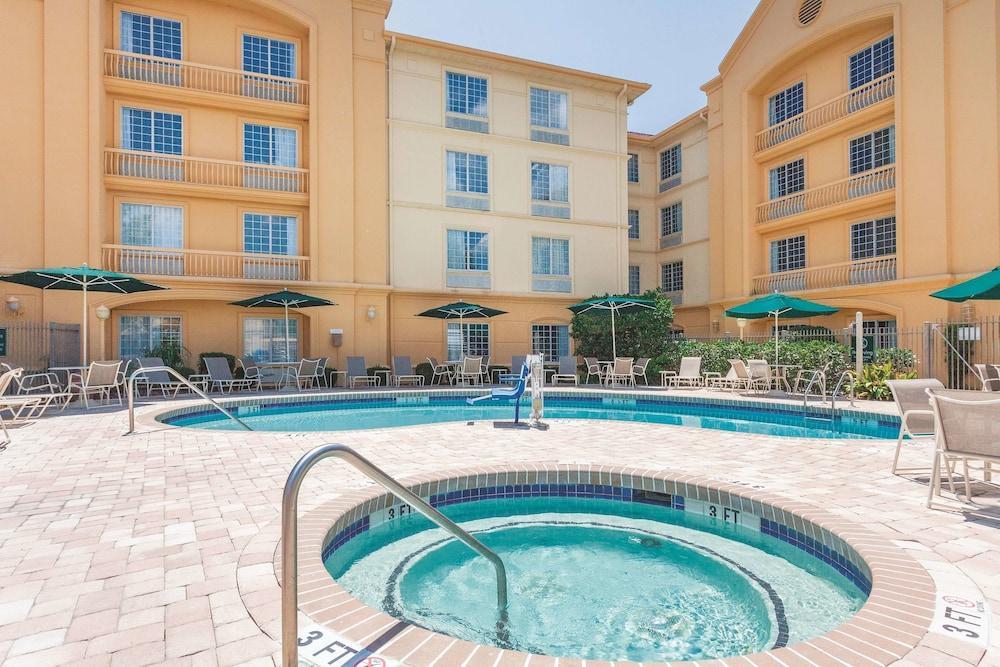 Hotel La Quinta By Wyndham Myrtle Broadway Area