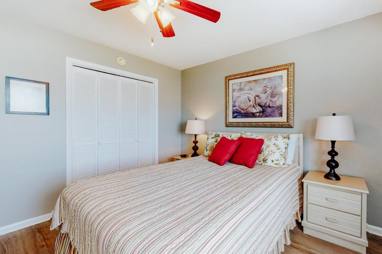 Ocean Retreat & * Myrtle Beach