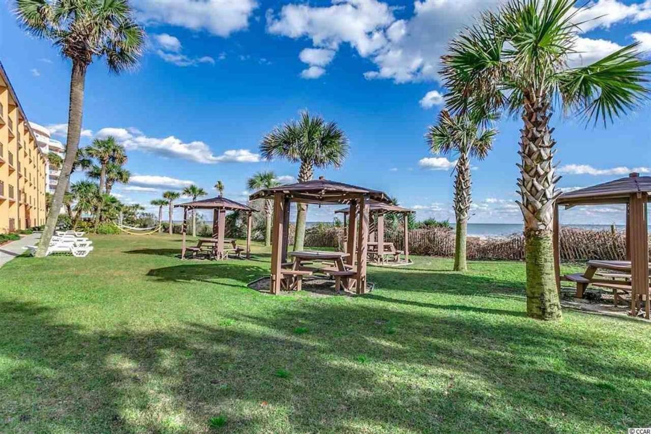 Azure Bliss Oceanfront Sleeps 6 *