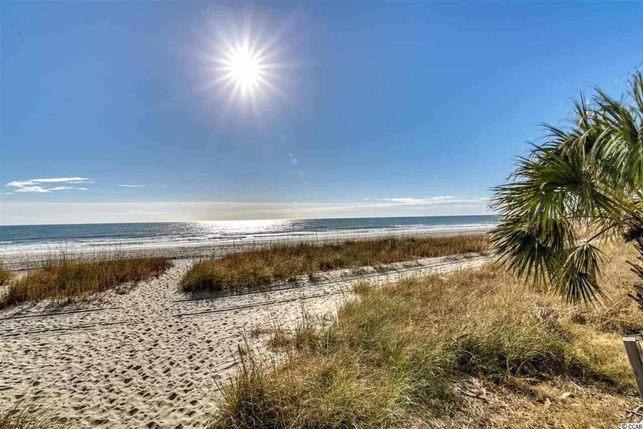 Azure Bliss Oceanfront Sleeps 6