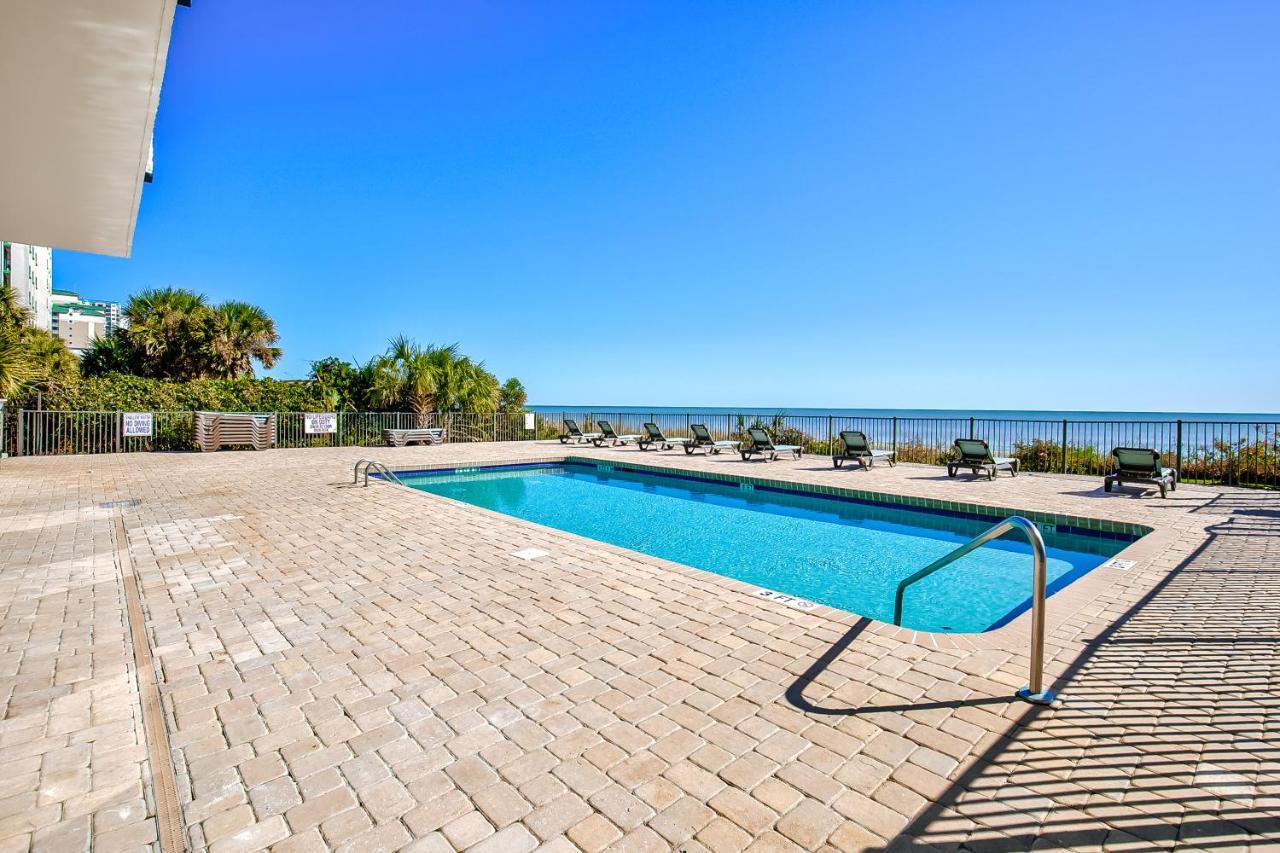Ocean Breezes Apartment
