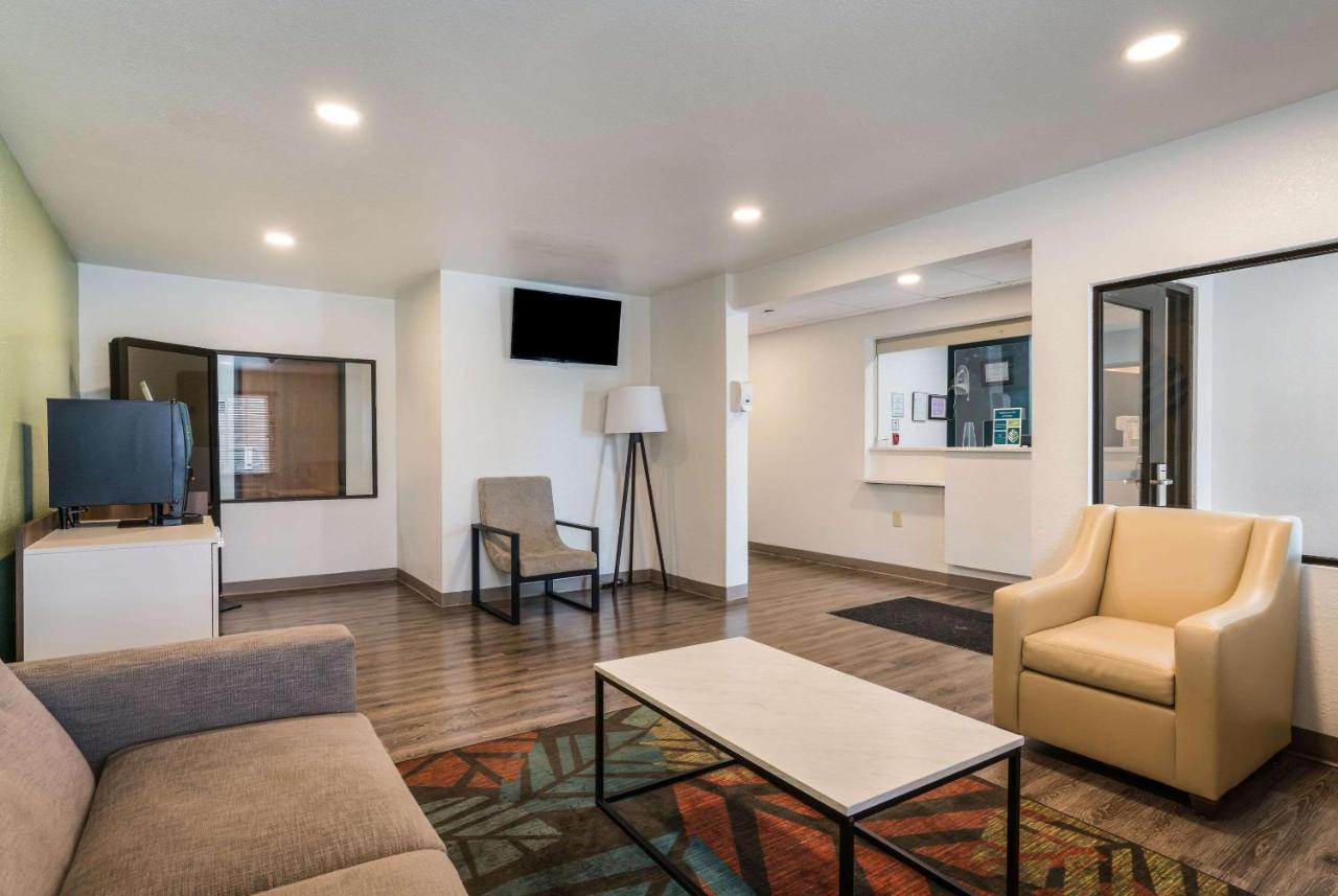 Hotel Woodspring Suites 2*